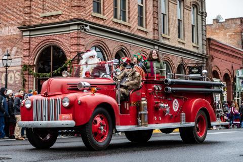 Jacksonville Christmas Parade 2021